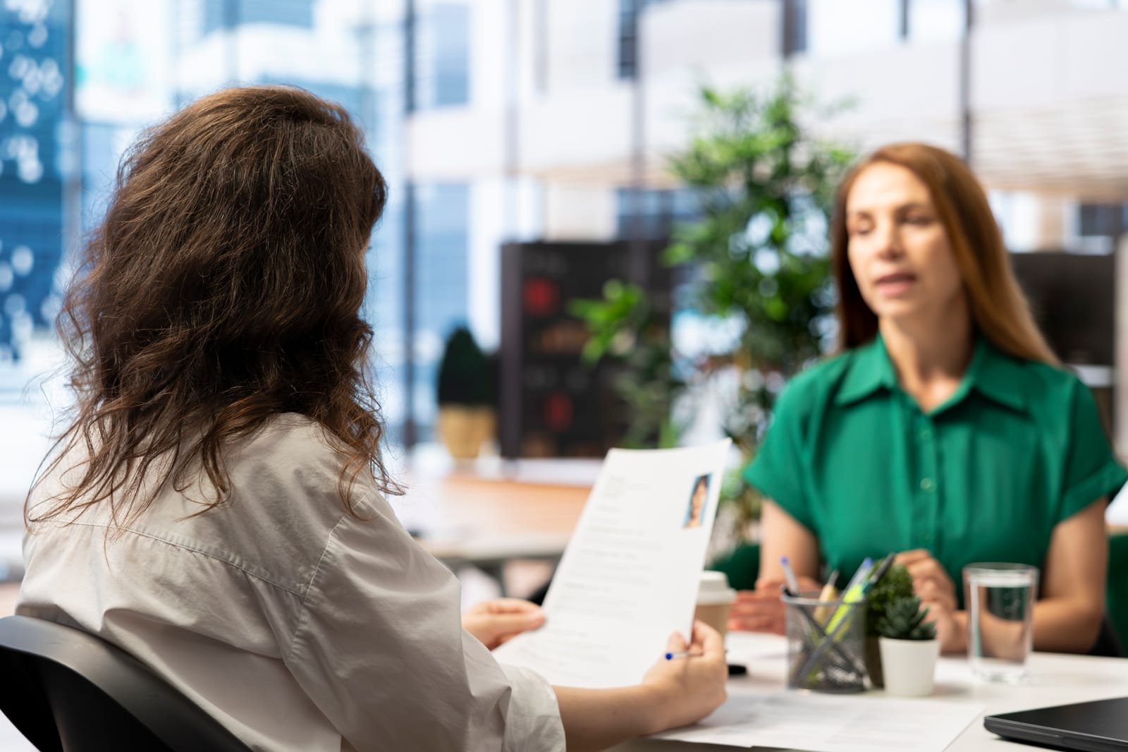 98135080_manager-interviewing-worker-recruiting-for-job